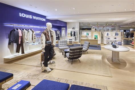 Louis Vuitton inaugura due nuovi store all'interno di 